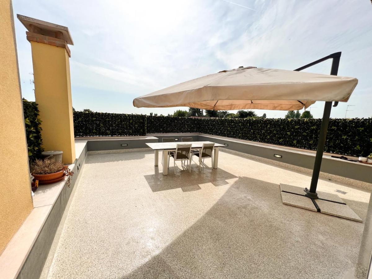 Erman House Mansarda Sulla Riviera Del Brenta Venezia Apartment Dolo Exterior photo